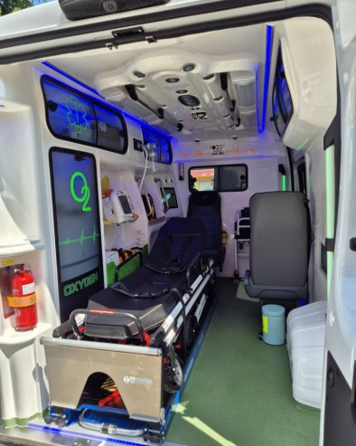 ХИТНА ПОМОЋ ЗАТРПАНА ПОЗИВИМА НОЋ ПРЕД НОВУ ГОДИНУ: Грип хара, незгоде се ређају, а помоћ тражили и ови пацијенти