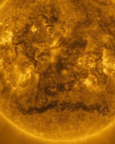 USMEREN DIREKTNO PREMA ZEMLJI: Oglasila se hitno Ruska akademija nauka - Na Suncu zabeležen snažan bljesak