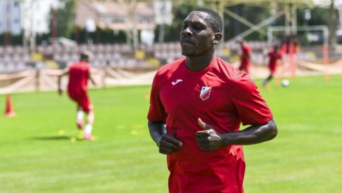 VOJVODINA SE VRATILA NA POBEDNIČKI KOLOSEK: Novosađani savladali Čukarički i izbili na prvo mesto na tabeli