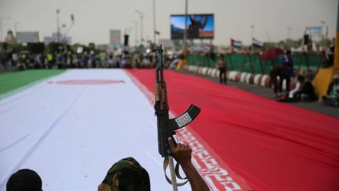 ТАСНИМ ПРЕНОСИ: Иран спреман да отвори нови фронт у Јемену и затвори мореуз Баб ел-Мандеб уз Хуте