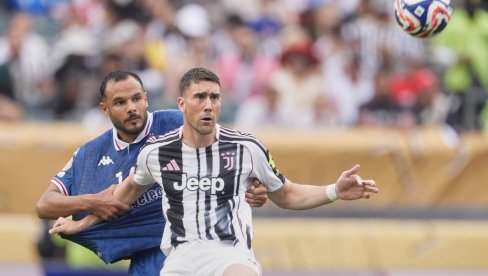 NE MOGU DA VERUJU ŠTA IM SRBIN RADI! Dušan Vlahović nervira Juventus!