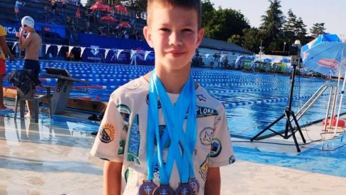 ВЕЉКО НАЈБОЉИ ПЛИВАЧ ПЕТНИЦА-КУПА: Осам медаља за пливаче „Посејдона“