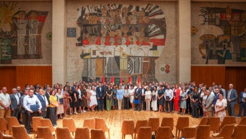 НАМЕНСКИ ТРАНСФЕРИ ПАРАЋИНУ, ЋУПРИЈИ И ДЕСПОТОВЦУ: Добили новац за бољу социјалну заштиту