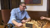 KRALJ U CENTRU, TABLA OSTALA ČISTA: Pobeda Aleksandra Vučića na Vidovdan – u stilu najvećeg šahovskog velemajstora!