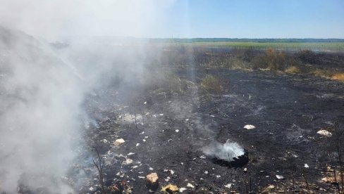 ДИМ УГРОЗИО БЕЗБЕДНОСТ САОБРАЋАЈА: У Алибунару не престају да горе депоније и стрњишта