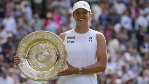 НАСТАВЉА ДА МЕЉЕ: Пољакиња је немилосрдна!