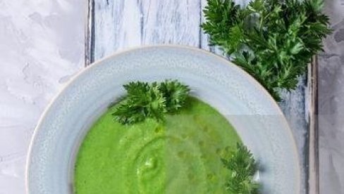 SPREMIĆETE GA ZA SAMO 15 MINUTA: Najkremastiji spanać ikada, savršen uz meso, ili pečena jaja