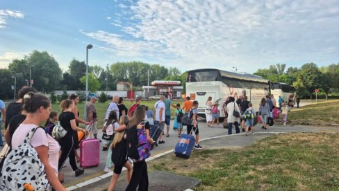 ODMOR ZA 102 UČENIKA: Obrenovački osnovci otputovali na Goč