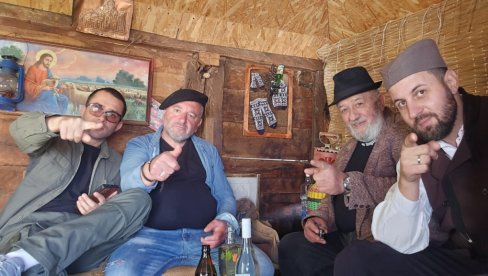 PRIČE IZ AMBARA PO MERI - ŽIVOTA: Misija članova amaterskog pozorišta iz GNJILANA, u obližnjoj srpskoj enklavi, u Šilovu