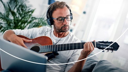 Нећете веровати за шта грађани Србије највише узимају кеш кредите током лета!