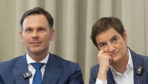 BRNABIĆEVA I MALI U NESVAKIDAŠNJEM IZDANJU: Istina je da se posle 30 godina prijateljstva dobro poznajemo (VIDEO)