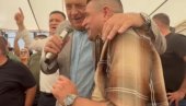 FEŠTA ZA PAMĆENJE: Dodik uzeo Baji mikrofon i zapevao čuveni hit (VIDEO)