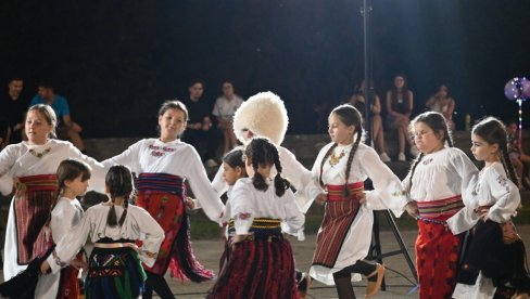 MIHOLJSKI SUSRETI SELA: Sedlare (FOTO)