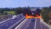 STRAŠAN SNIMAK IZ ITALIJE: Avion se srušio na put i eksplodirao, svi putnici poginuli (VIDEO)