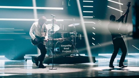 РОКЕНРОЛ У АМФИТЕАТРУ: Под отвореним небом