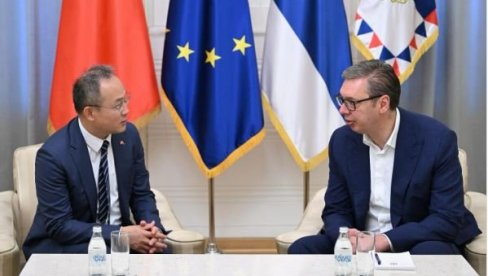 САСТАНАК ЗАКАЗАН ЗА 9 САТИ: Вучић данас са амбасадором Кине Ли Мингом