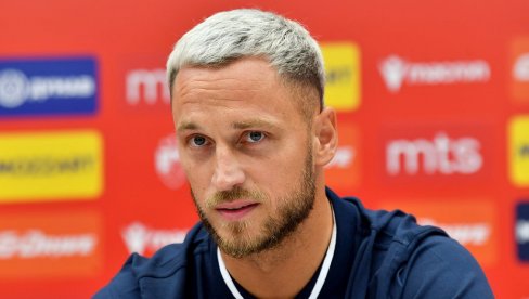 PREDSTAVLJANJE UZ SUZE! Marko Arnautović u Zvezdi: Oduševio delije, spomenuo i Partizan, plakanje sa Dekijem Stankovićem...