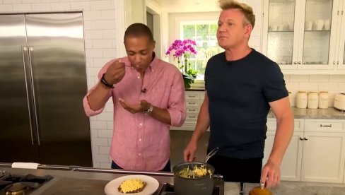 КРЕМАСТА, РАСКОШНА И ГОТОВА ЗА ПАР МИНУТА: Најбоља кајгана по рецепту Гордона Ремзија (ВИДЕО)