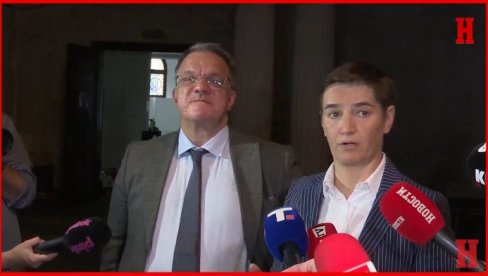 NEOPHODNO JE DA SE NORMALIZUJE NASTAVNI PROCES NA FAKULTETIMA Stanković: Vlada Srbije je bila krajnje fer prema beogradskom univerzitetu