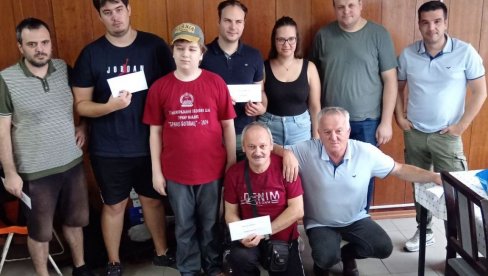 ШЕСТИ ГРАН ПРИ БЛИЦ ТУРНИР: Матија Ивић победник великог шаховског надметања у Јагодини