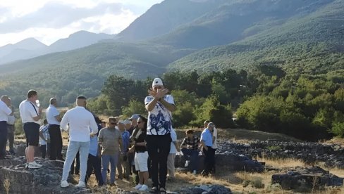 TERORISTI KONVERTITI SA PAPSKIM BLAGOSLOVOM: Rimokatolički sveštenik Albanac počinio svetogrđe na srpskoj svetinji kod Istoka