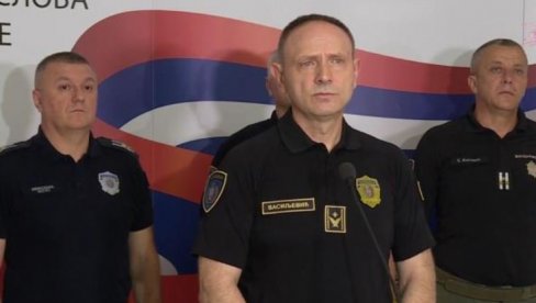 СКОРО 70.000 ЉУДИ ОКУПИЛО СЕ ПРОТИВ БЛОКАДА, СВЕ ПРОТЕКЛО БЕЗ ИНЦИДЕНАТА: Обраћање директора полиције