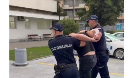 POLICIJA UZVRAĆA UDARAC: Ovako su uhapšene mudžahedinsko-blokaderske siledžije - Jedan uzvikuje Alahu ekber (VIDEO)