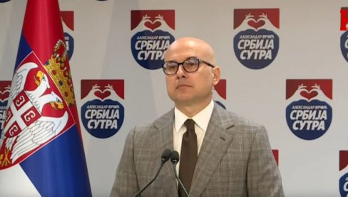 ЖЕЛИМО ОДГОВОРЕ ДА ЛИ ОВО ОСУЂУЈУ ИЛИ ПОДРЖАВАЈУ Вучевић позвао коалиционе партнере да се огласе о дешавањима у Новом Пазару (ВИДЕО)