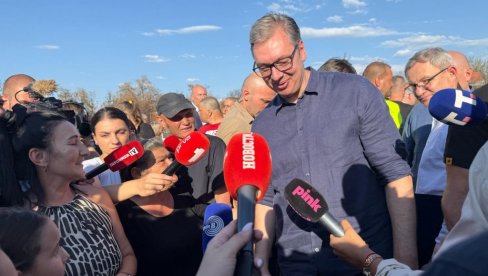VUČIĆ O HAPŠENJU MOMIROVIĆA I VESIĆA: Pogledajte rešenja protiv njih, da se smejete