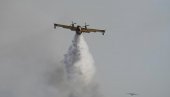 БЕСНИ ВЕЛИКИ ШУМСКИ ПОЖАР: Грчка Ахаја у пламену, гаси га девет авиона и хеликоптера