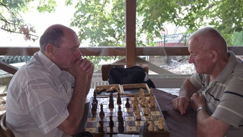ŠAHOVSKI TURNIR SLEPIH I SLABOVIDIH: Najbolji iz cele zemlje u Mladenovcu