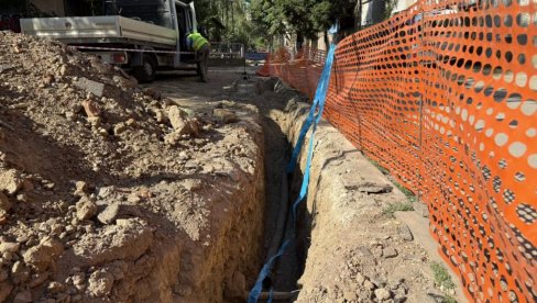 АКТИВНОСТИ ЛЕСКОВАЧКОГ ЈКП ВОДОВОД   Нове цеви - боље снабдевање