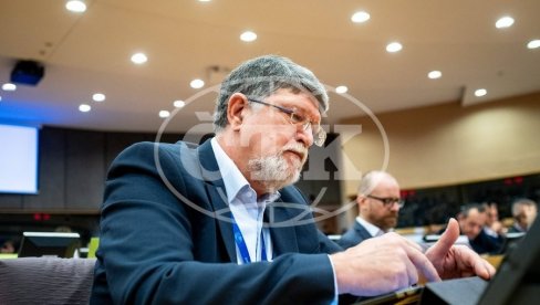 JЕДАН КРАТКИ ОМНИБУС