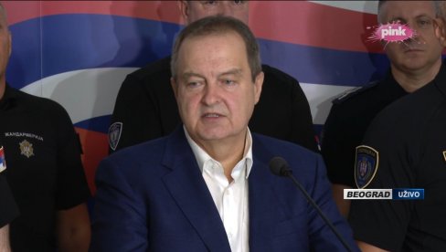 UHAPŠENO 18 NASILNIKA BLOKADERA, POVREĐEN JEDAN POLICAJAC: Dačić nakon siledžijstva blokadera u Valjevu, Beogradu i Novom Sadu