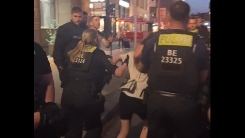 OVAKO TO RADI NEMAČKA POLICIJA: Usred protesta uhapšena 14-godišnja devojčica  (VIDEO)