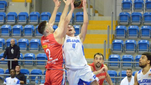 STARTOVALI RENOVIRANI „BELI“: Pripreme košarkaša Sloge iz Kraljeva za novu sezonu