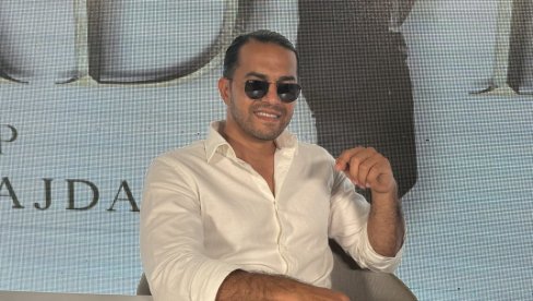 БИЋЕ МУЗИКЕ: Адил за свој важан датум обрадоваће фанове (ФОТО)