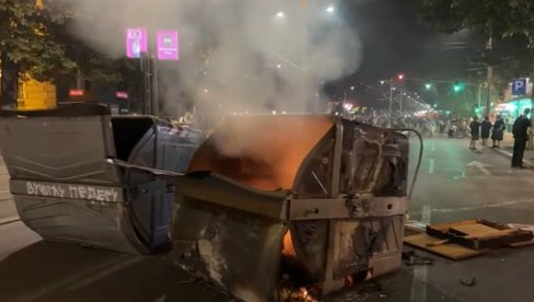 BLOKADERI U ČUDU: Šešelj ukazao na veliki skandal (VIDEO)