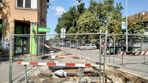 ЈКП НОВОСАДСКА ТОПЛАНА ПРИВОДИ КРАЈУ ПРИПРЕМЕ ЗА ПРЕДСТОЈЕЋУ ГРЕЈНУ СЕЗОНУ   Обнављају вреловоде