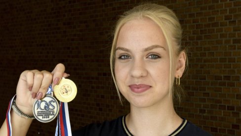 GIMNAZIJALKA ŠOKIRALA PROFESORE UNIVERZITETA: Tara Koldžić, prva u svetu primenila metodu za izolovanje vitamina B12