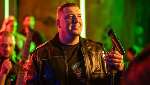 UJDURMOM SE VRATIO: Amar Gile Jašarspahić čistom emocijom očarao narod (FOTO)