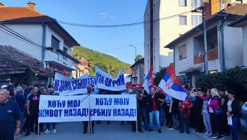 ТРГОВИШТЕ ПРОТИВ БЛОКАДА: Не дамо Србију, хоћемо живот назад!