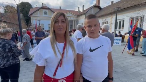 СРБИЈА МОРА ДА ИДЕ НАПРЕД: Поруке грађана Шида (ВИДЕО)