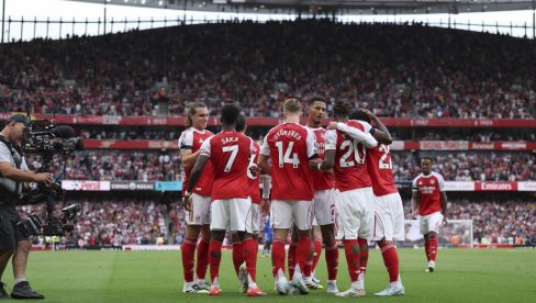 АРСЕНАЛ ОПЕТ ПОБЕДИО У ПРЕМИЈЕР ЛИГИ: Тобџије разбиле Лидс, прорадио и Виктор Ђокереш