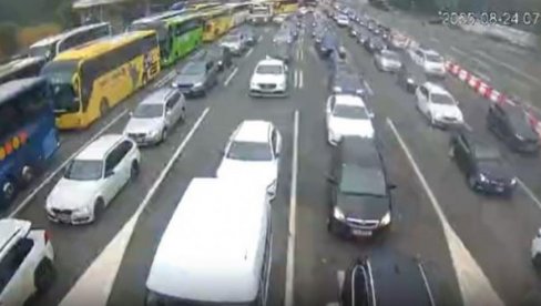 ГУЖВЕ НА ГРАНИЦАМА ОД РАНОГ ЈУТРА: Колоне на Прешеву за улаз у Србију - На овом прелазу чека се сатима (ФОТО)