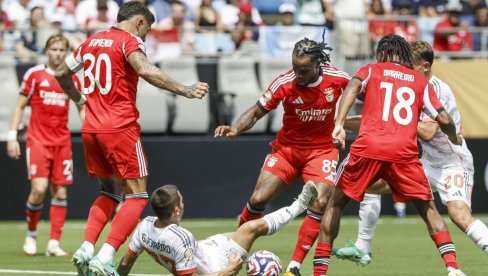 БИО ЈЕ ЗЛАТНИ ДЕЧАК А САД... Ево где каријеру наставља бивши најталентованији фудбалер на свету