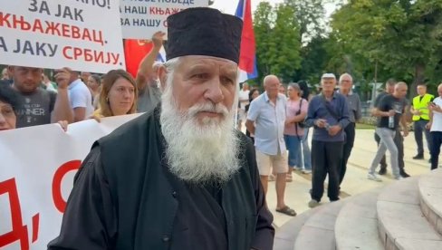 КО ХОЋЕ ДА МЕЊА СРБИЈУ, ПРВО ДА ПРОМЕНИ СЕБЕ Бивши старешина књажевачке цркве изнео јасан став против блокада (ВИДЕО)