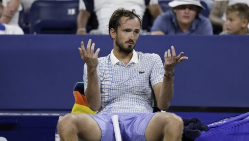 KOLAPS KAKAV TENIS NE PAMTI! Ceo svet gleda šta je uradio Rus nakon eliminacije sa Ju-Es opena (VIDEO)