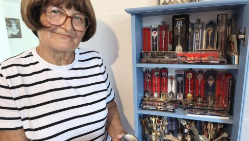 SOBA SEĆANJA NA FAMILIJU, PRUGU I RATNE HEROJE: Neobičan privatni muzej u Ćelijama kod Lajkovca sa 3.000 eksponata otvorila je Vera Popović