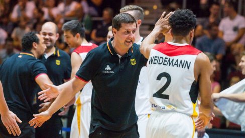 DRAMA NA EVROBASKETU! Selektor Nemačke hitno hospitalizovan, Beograđanin vodi pancere na Evropskom prvenstvu